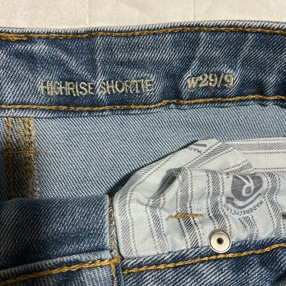 NWT denim shorts size 9 - Picture 4 of 4